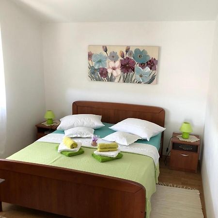 Apartments Rajcic คาชเตลา ภายนอก รูปภาพ
